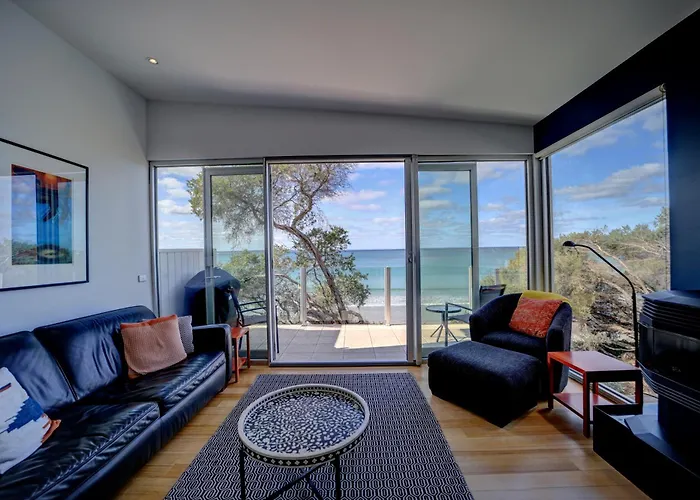 Battery Cove Beach Front Apartment