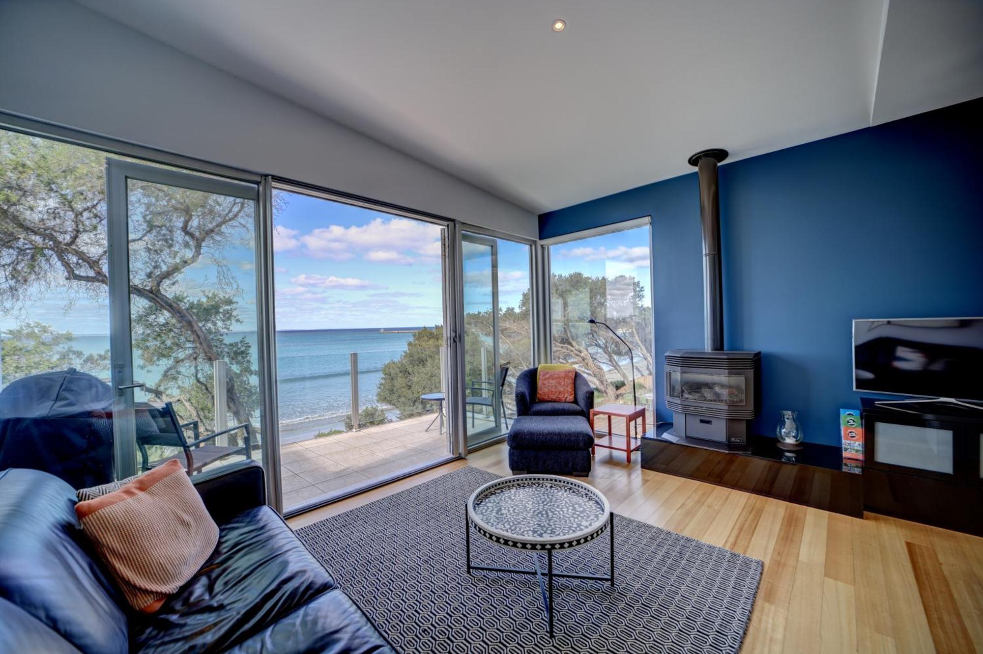 Battery Cove Front Apartment